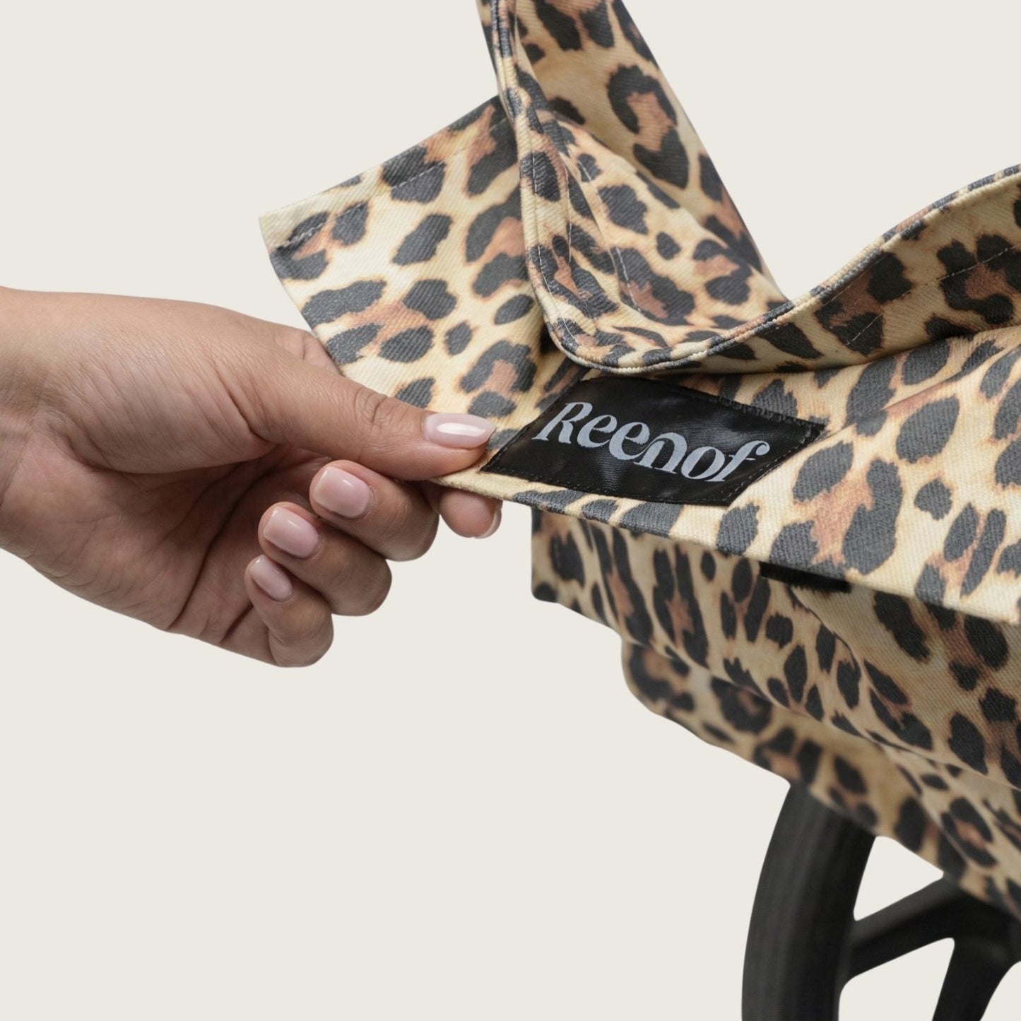 טרמפיסט Leopop